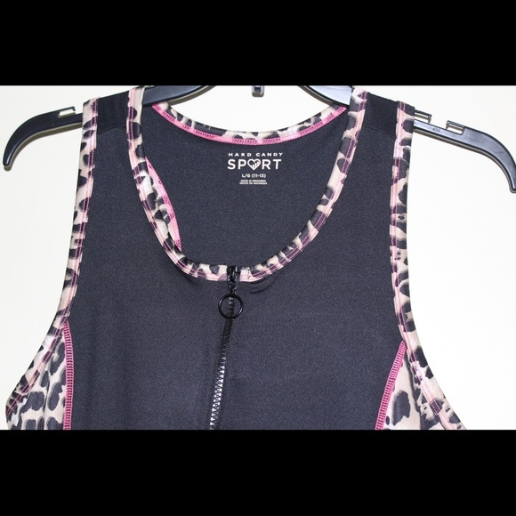 Workout tank w/ built in bra - Picture 4 of 5